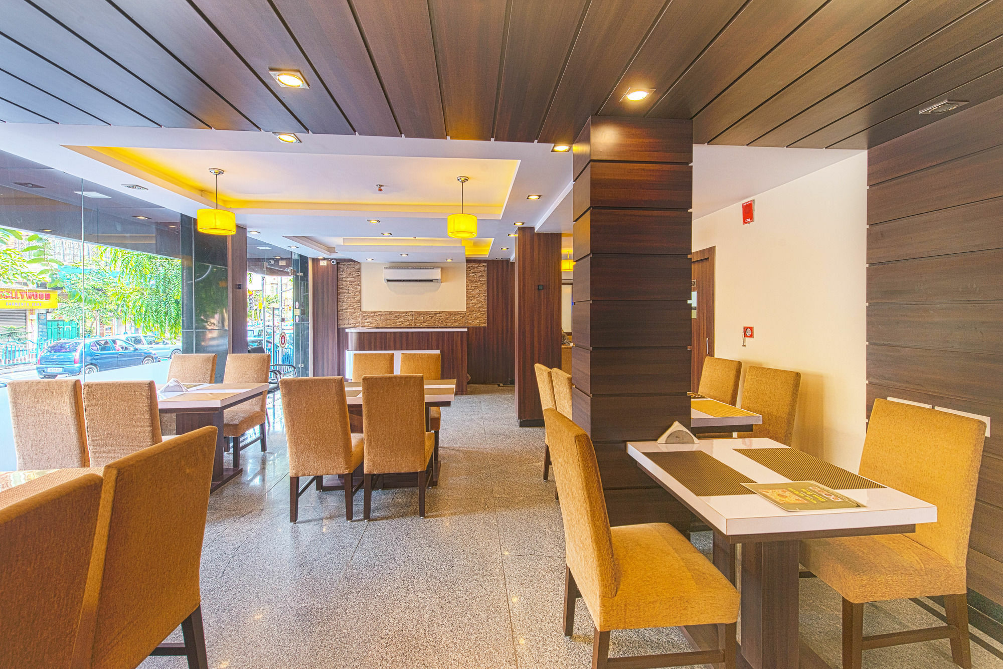 Treebo Globe International Hotel Колката Екстериор снимка